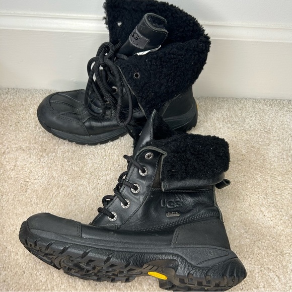 Ugg Butte Toddler Size 2 Snow Boots Waterproof Boys Girls - Picture 3 of 9